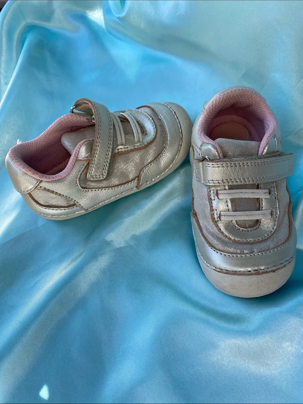 Stride Rite Girls Silver Metallic and Pink Velcro Sneakers